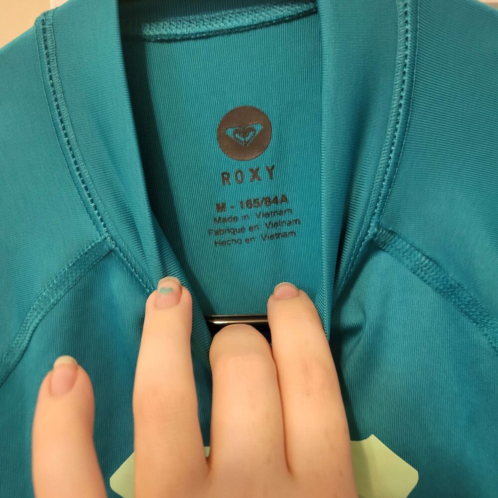 Roxy Rash Guard - Picture 2 of 2